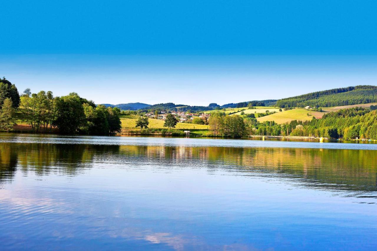 Camping Le Lac Des Sapins Cublize ภายนอก รูปภาพ