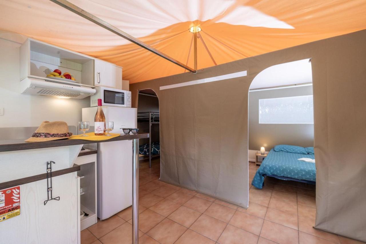 Camping Le Lac Des Sapins Cublize ภายนอก รูปภาพ