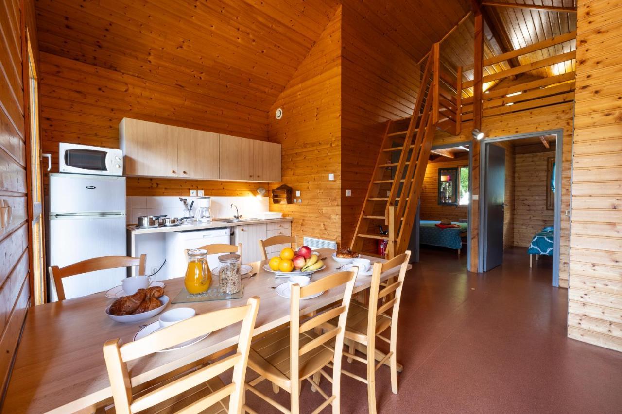 Camping Le Lac Des Sapins Cublize ภายนอก รูปภาพ